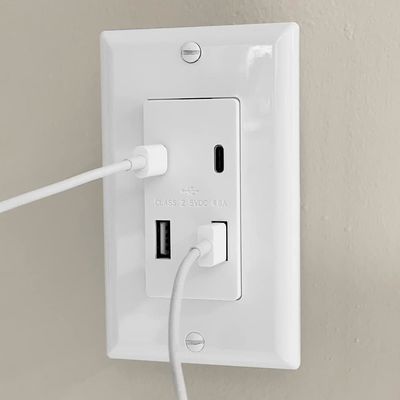 2 USB 2 Type C Public Area Charging Wall Outlet Convenient Socket Receptacle Module